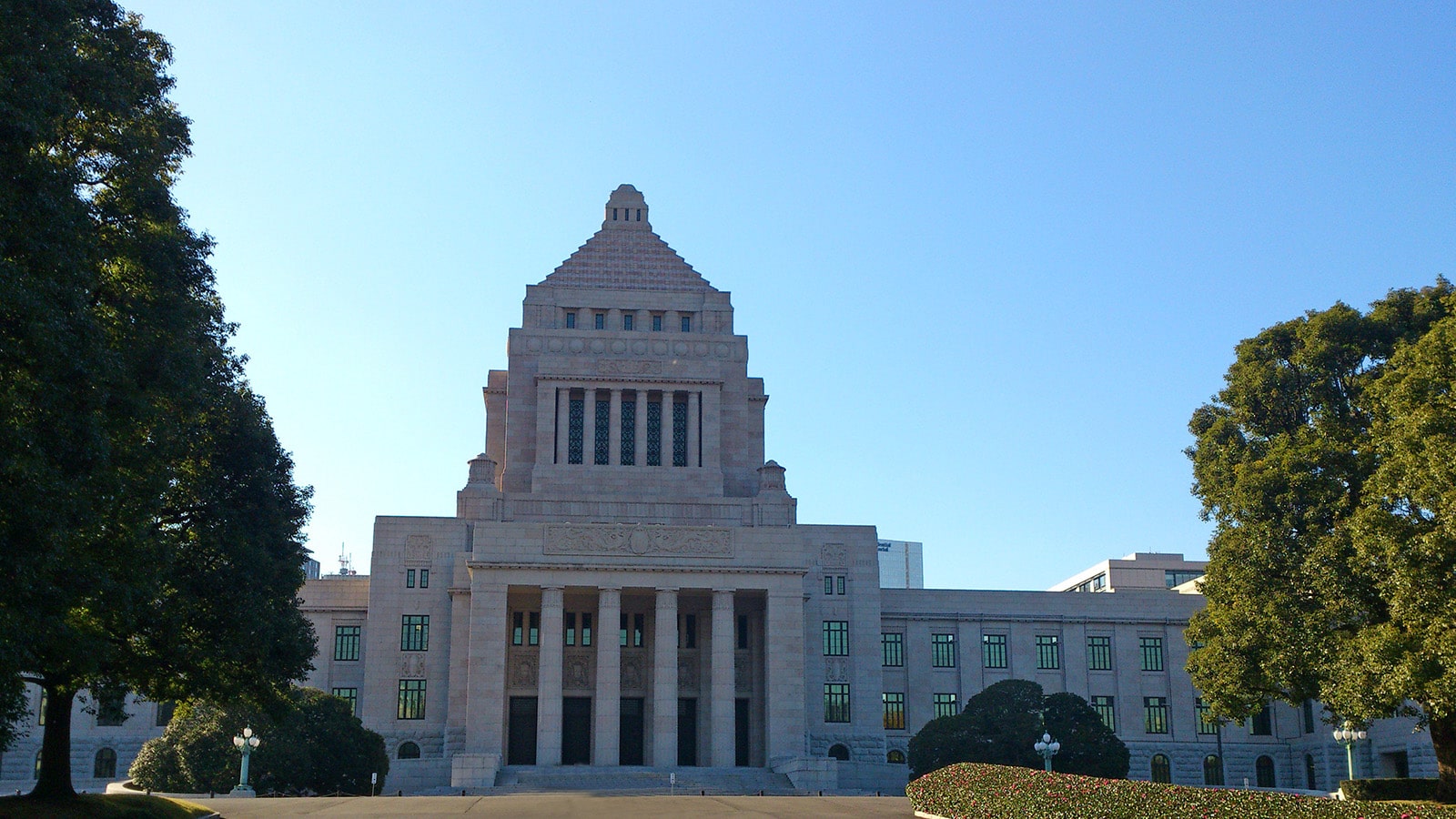 参議院選挙で与党過半数割れ！投資環境に与える影響とは？今こそ投資の基本戦略を見直そう